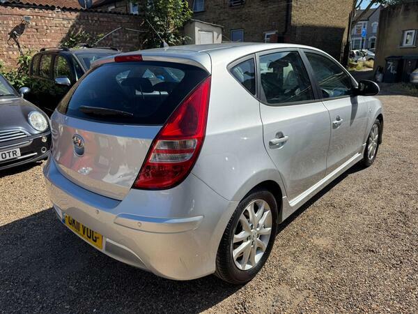 Hyundai I30 Hatchback Blue #14