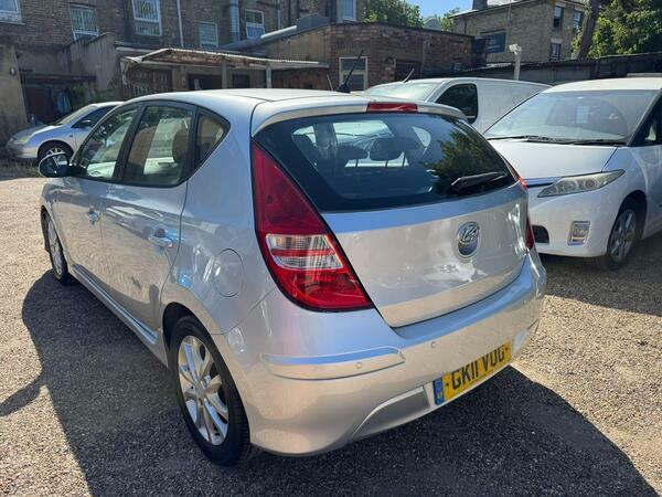 Hyundai I30 Hatchback Blue #10