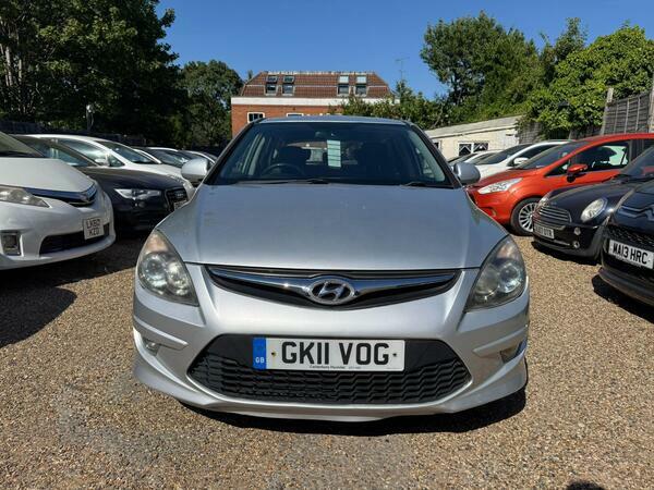 Hyundai I30 1.6 Comfort Euro 5 Silver #3