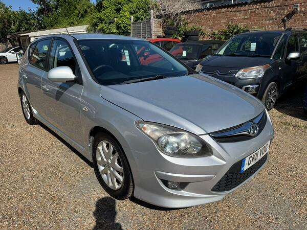 Hyundai I30 1.6 Comfort Euro 5 Silver