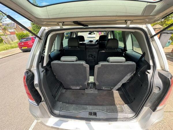 Vauxhall Zafira Design Cdti 150 E4 Silver #16
