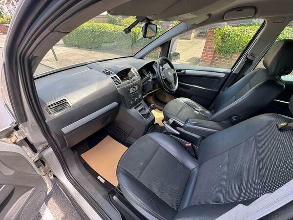 Vauxhall Zafira Design Cdti 150 E4 Silver #13