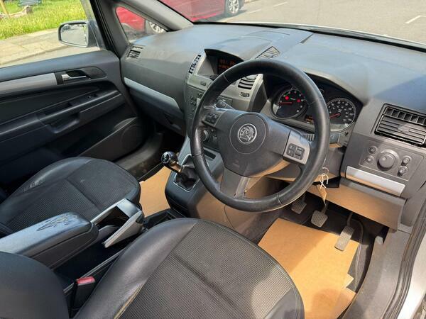 Vauxhall Zafira Design Cdti 150 E4 Silver #12