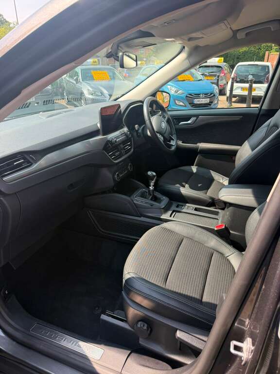 Ford Kuga St-line X 2.5L Duratec 225Ps Phev Fwd Cvt A Black #4