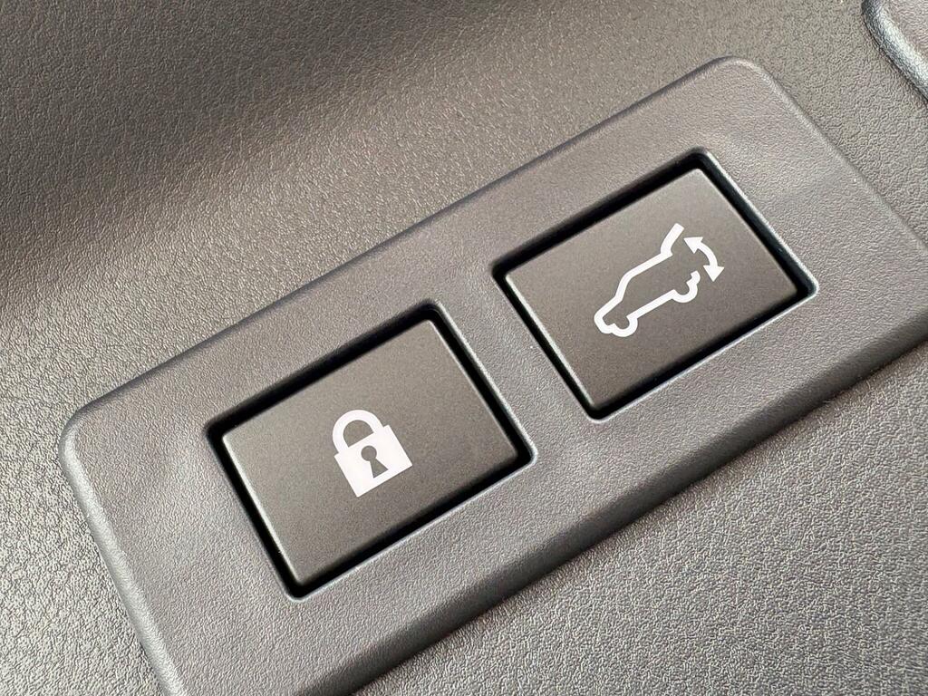 Subaru Forester 2.0I E-boxer Touring Lineartronic - 2025 75 Silver #36