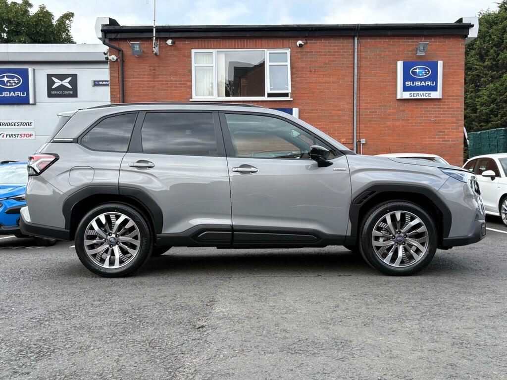 Subaru Forester 2.0I E-boxer Touring Lineartronic - 2025 75 Silver #10