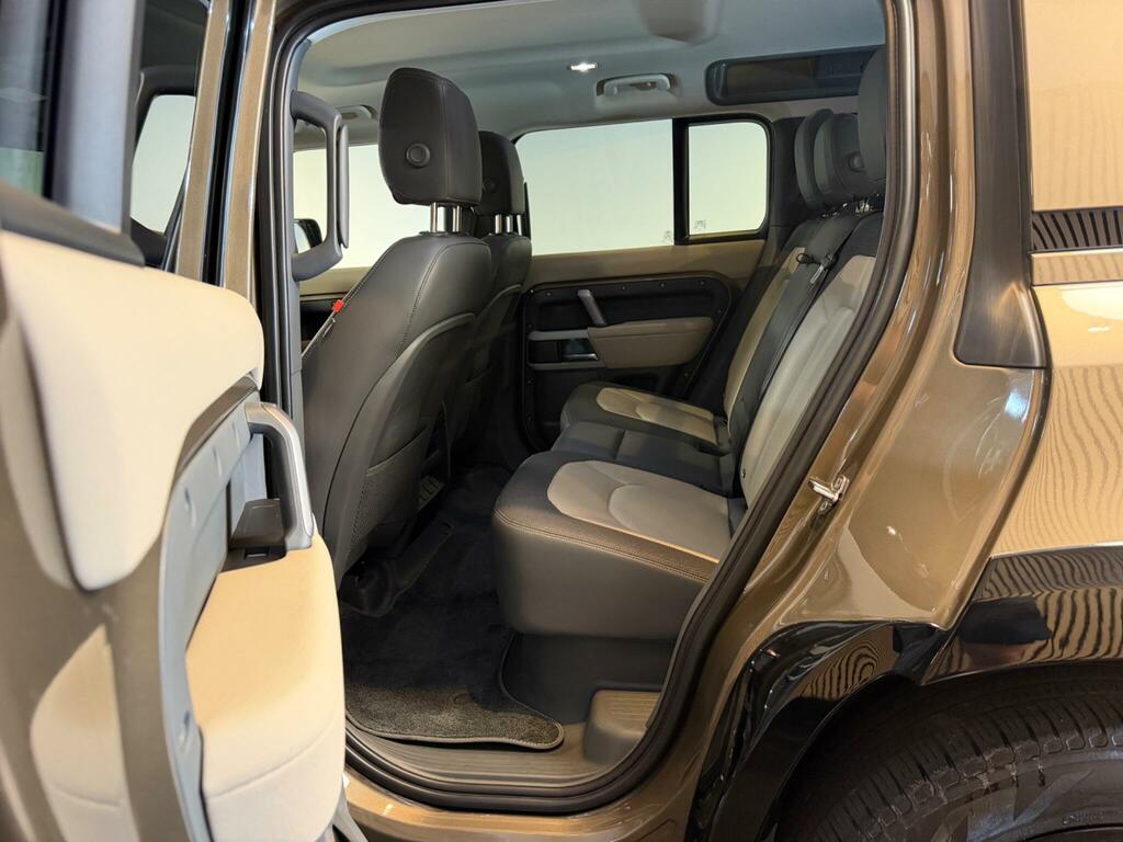 Land Rover Defender 110 3.0 D250 Mhev Xs Edition Suv 4Wd E Black #25