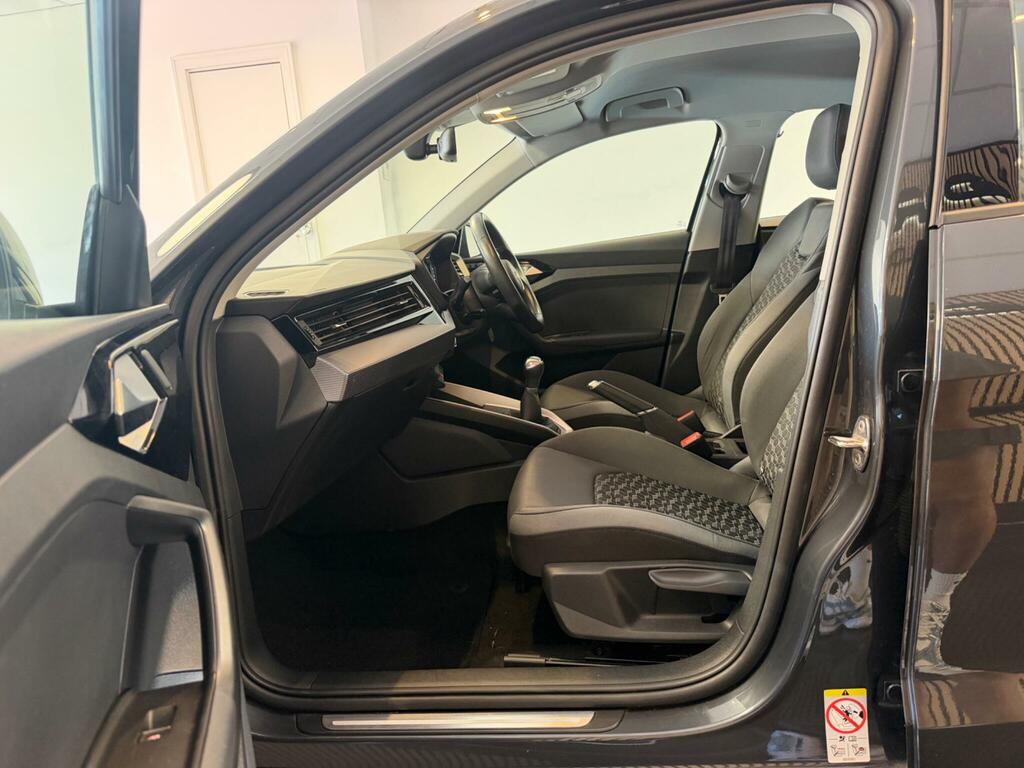 Audi A1 1.0 Tfsi 30 S Line Sportback Eur White #29