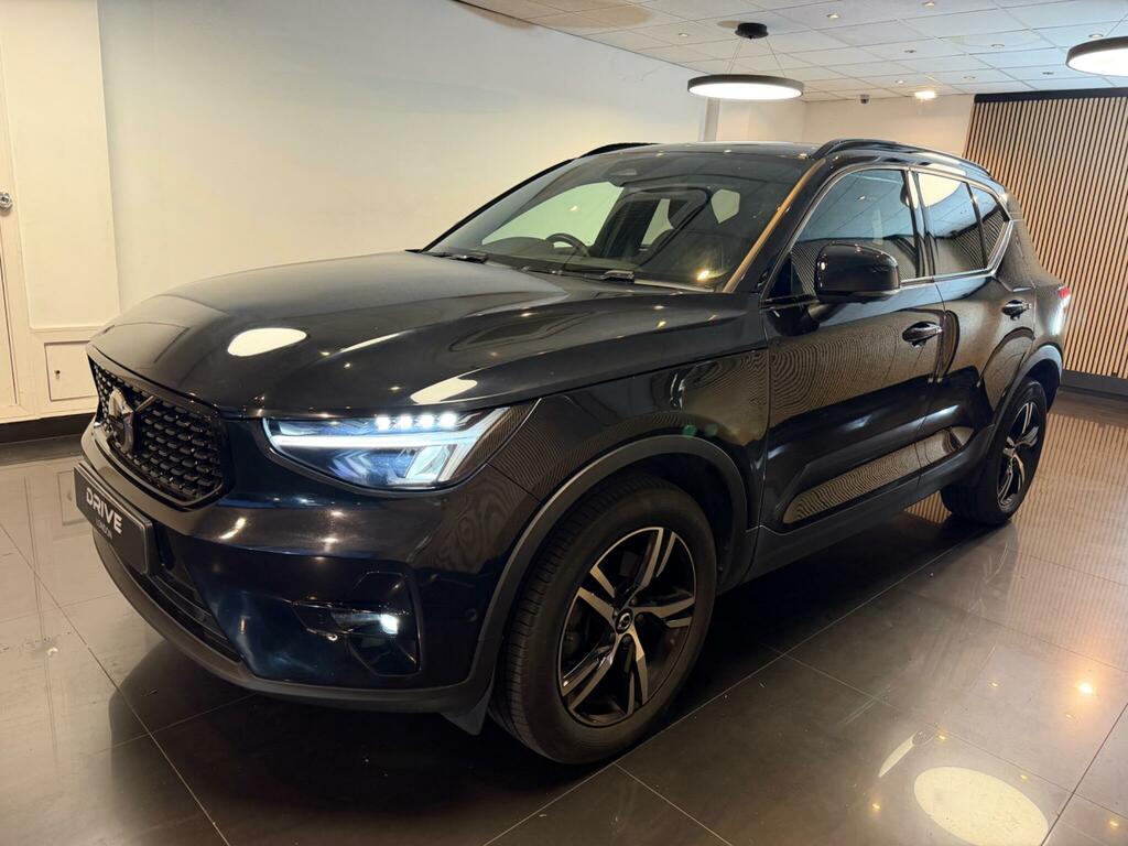 Volvo XC40 2.0 B3 Mhev Plus Dark Dct Euro 6 Ss Black #4