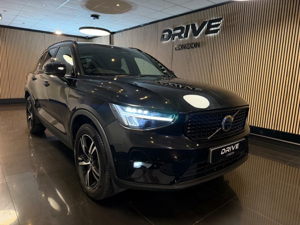 Volvo XC40 2.0 B3 Mhev Plus Dark Dct Euro 6 Ss Black #2