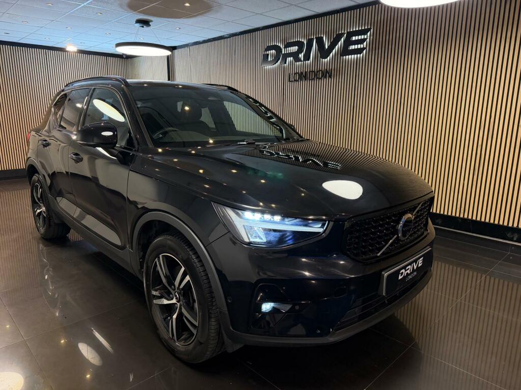 Volvo XC40 2.0 B3 Mhev Plus Dark Dct Euro 6 Ss Black #3