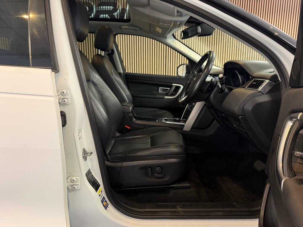 Land Rover Discovery Sport Hse Black White #2