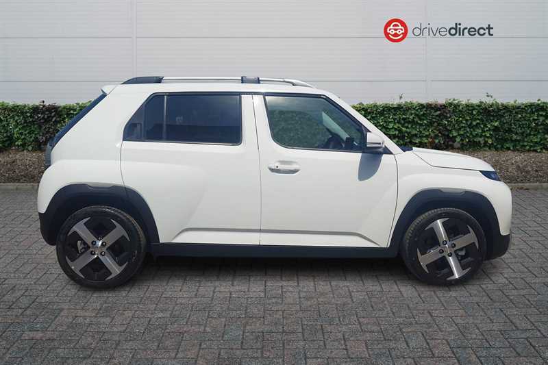 Hyundai Inster Long Range 49Kwh 02 Suv 115 Ps YY26XVB White #2
