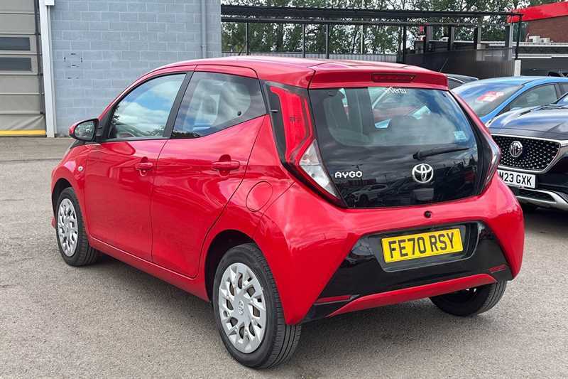 Toyota Aygo 1.0 Vvt-i X-play Hatchback Euro Red #5