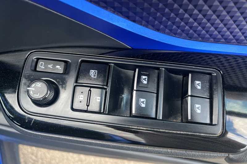 Toyota C-Hr 1.8 Hybrid Excel Cvt Black #16