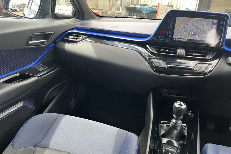 Toyota C-Hr 1.8 Hybrid Excel Cvt Black #14