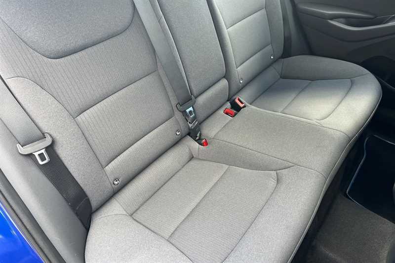Hyundai Ioniq Ioniq 1.6 Gdi Hybrid 1St Edition Dct Hatchback Blue #4