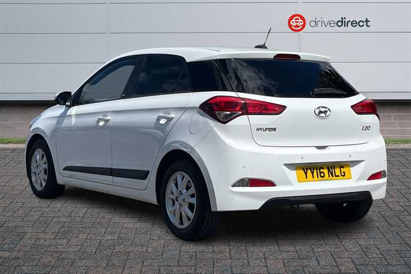Hyundai I20 1.2 Go Hatchback Euro 6 84 Ps White #5