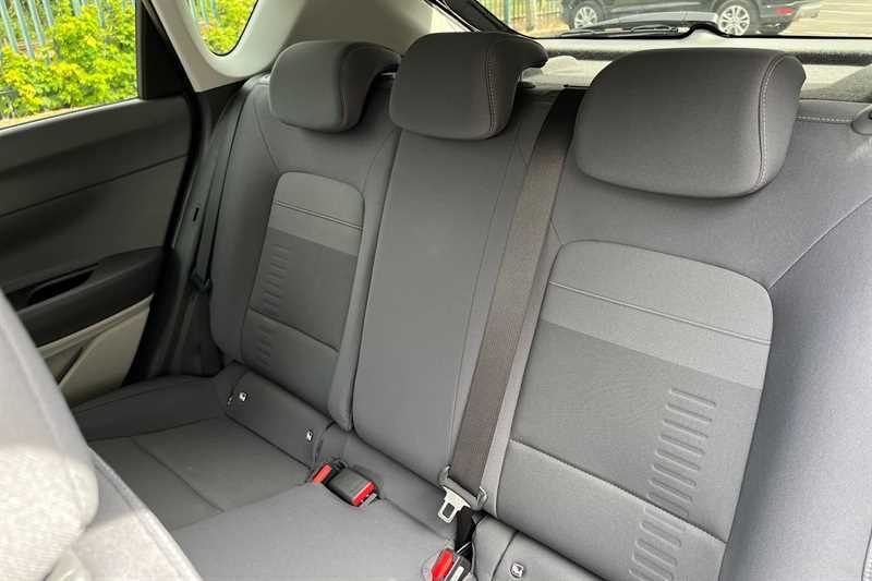 Hyundai Bayon Bayon Se Connect Tgdi Mhev Red #23