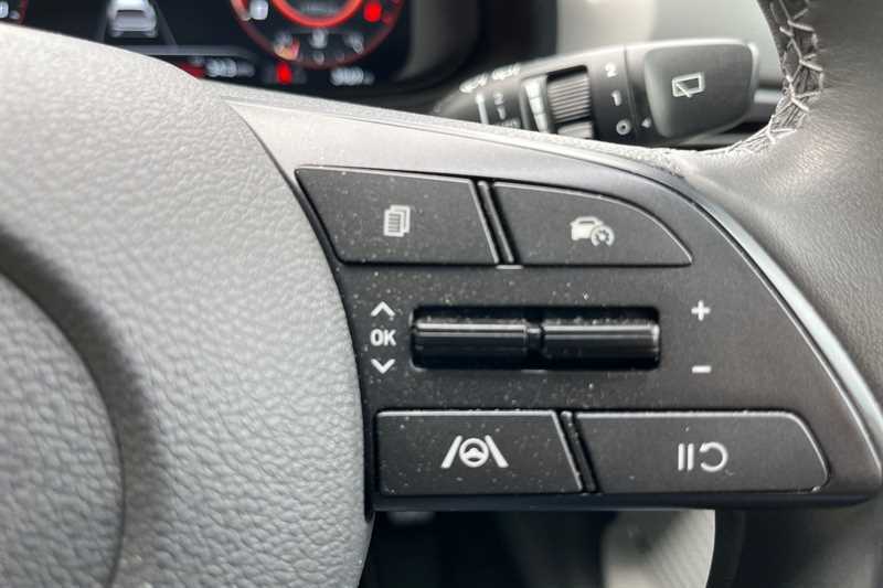 Hyundai Bayon Bayon Se Connect Tgdi Mhev Red #21