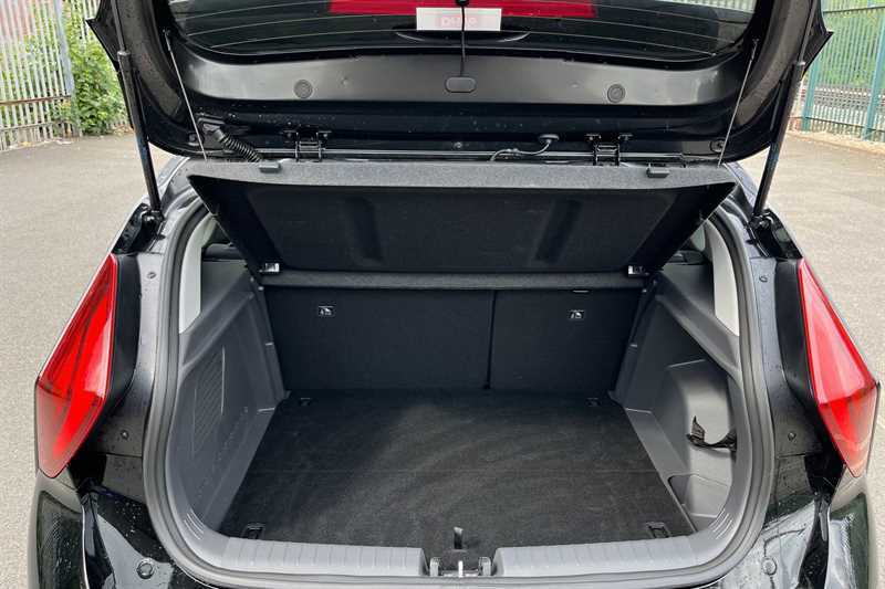 Hyundai Bayon Bayon Se Connect Tgdi Mhev Red #24