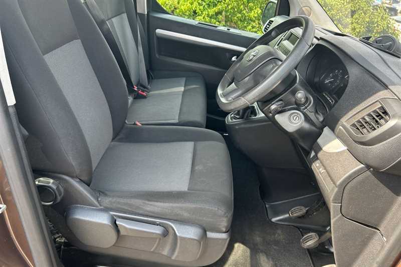 Toyota Proace Verso Van 2.0D Shuttle Long Mpv Lwb Euro 6 Ss 9 Black #21