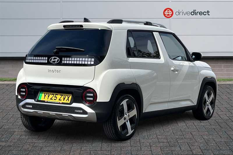 Hyundai Inster Long Range 49Kwh 02 Suv 115 Ps Brown #3