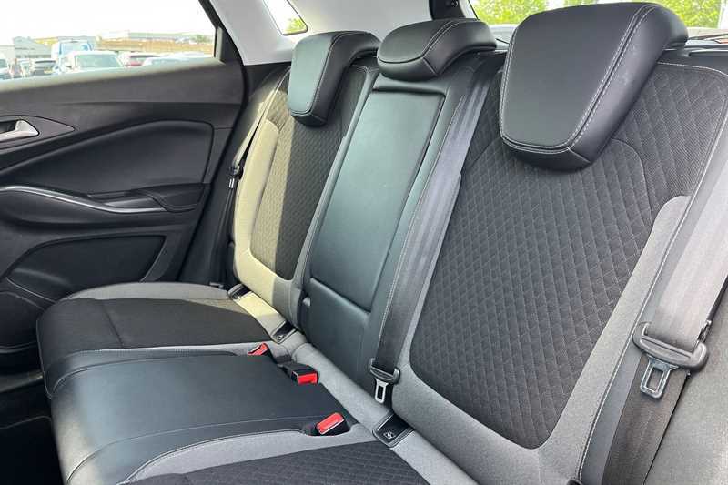 Vauxhall Grandland X 1.2 Turbo Sri Nav Red #24