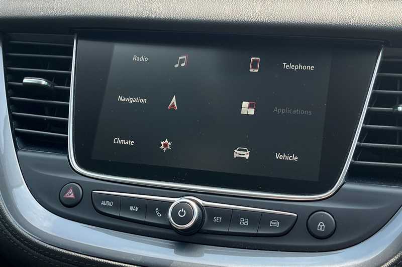 Vauxhall Grandland X 1.2 Turbo Sri Nav Red #17