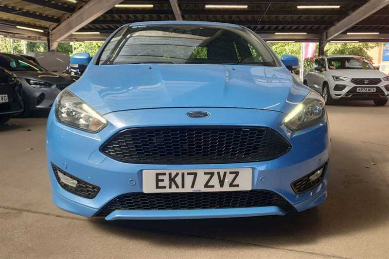 Ford Focus 1.5 Tdci St-line Hatchback Powershift E  #2