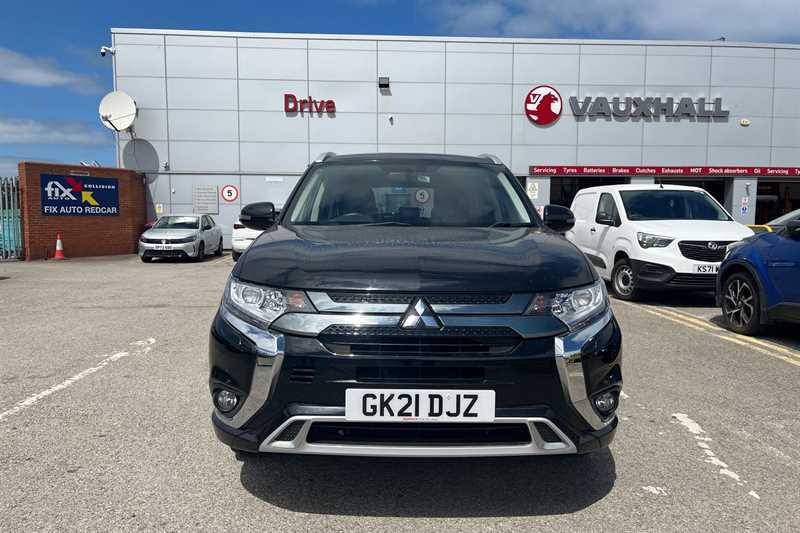 Mitsubishi Outlander 2.4H Twinmotor 13.8Kwh Design Suv Plug- Black #2