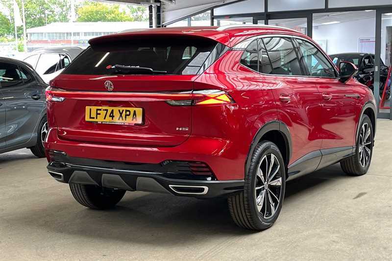 MG HS 1.5 T-gdi Trophy Suv Euro 6 Ss LF74XPA Red #3