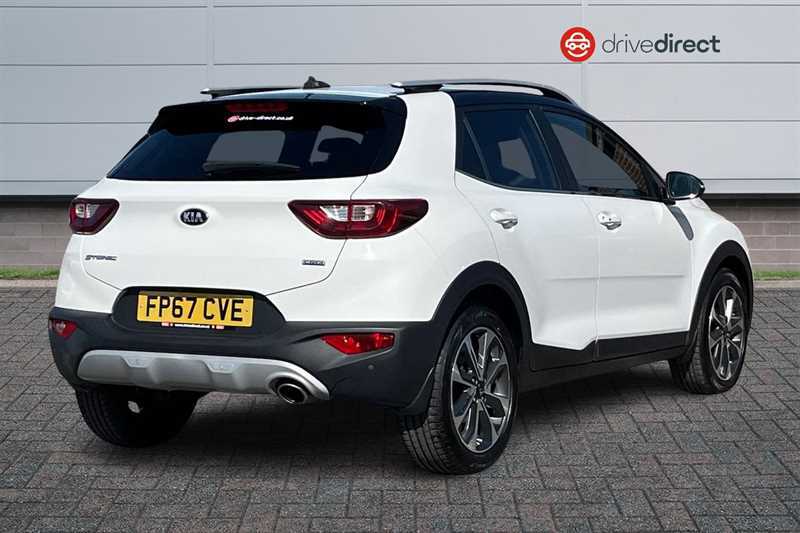 Kia Stonic 1.6 Crdi First Edition Suv Euro FP67CVE White #3