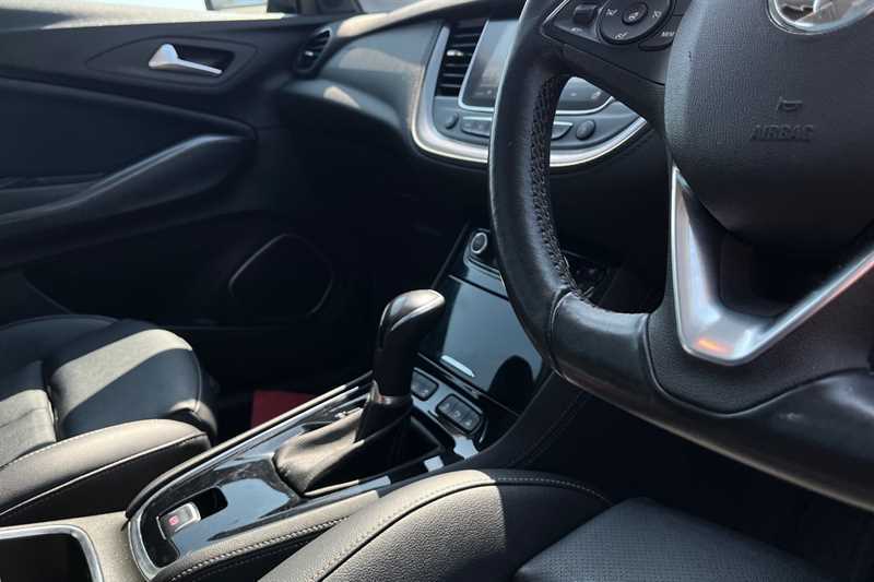 Vauxhall Grandland X Grandland X 1.2 Turbo Se Premium Red #14