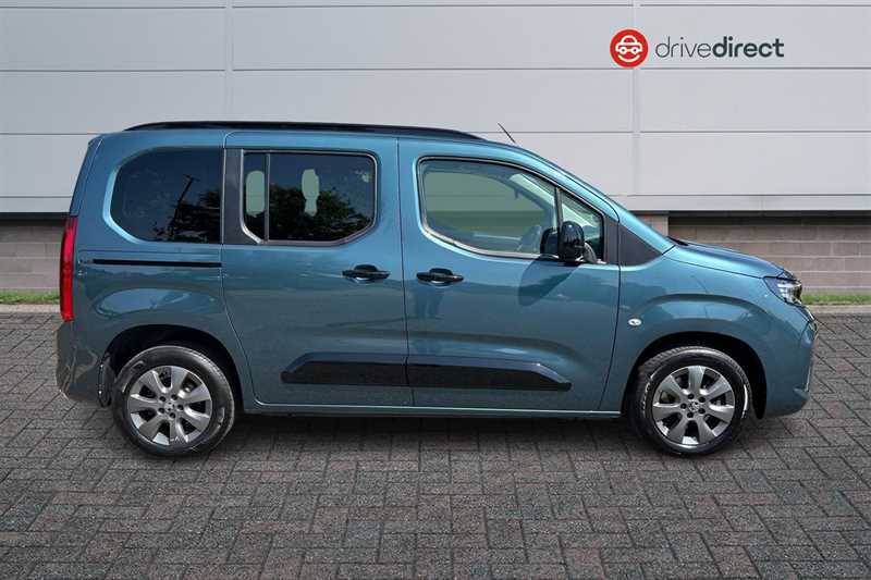 Vauxhall Combo-e Life 52Kwh Ultimate Mpv 11Kw Charger Blue #2