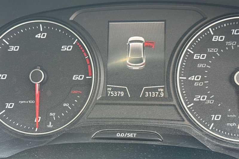Seat Leon 2.0 Tdi Fr Technology Hatchback Blue #2