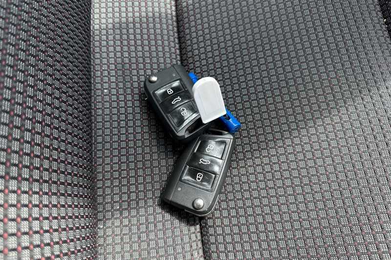 Seat Leon 2.0 Tdi Fr Technology Hatchback Blue #3