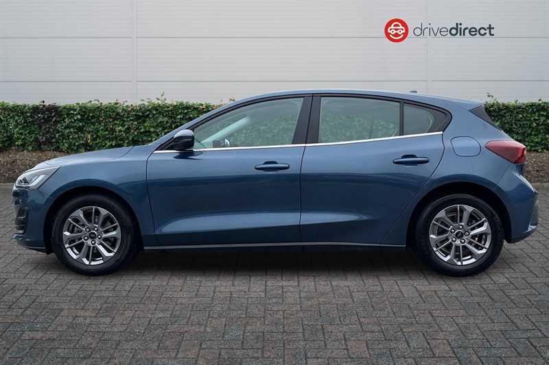Ford Focus 1.0T Ecoboost Titanium Hatchback KW73FNV Blue #6