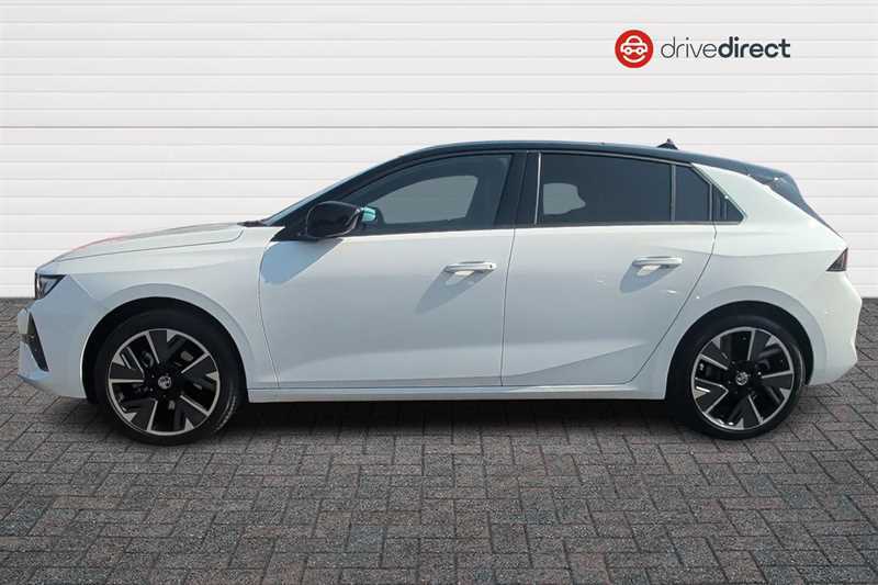 Vauxhall Astra 54Kwh Ultimate Hatchback 156 Ps WR25VXO White #6