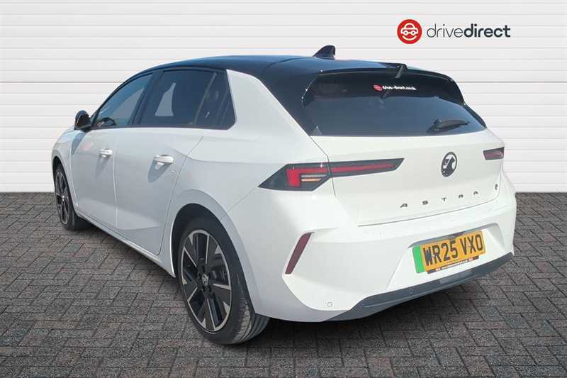 Vauxhall Astra 54Kwh Ultimate Hatchback 156 Ps WR25VXO White #5