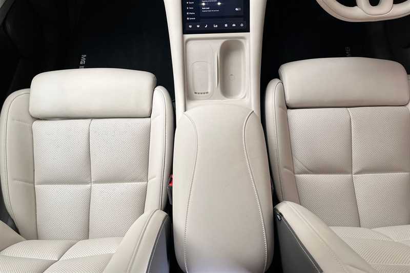 MG IM6 100Kwh Long Range Suv 407 Ps Blue #14