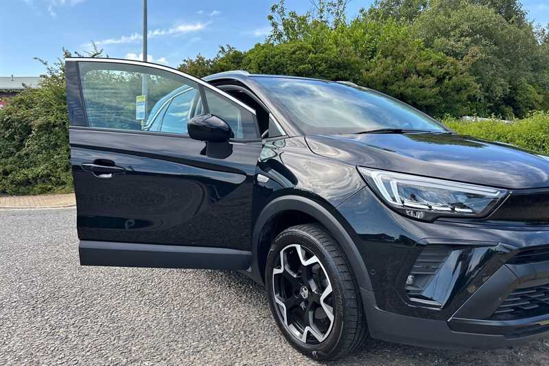Vauxhall Crossland Ultimate Blue #38