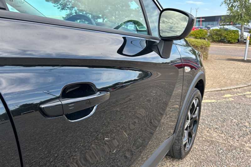 Vauxhall Crossland Ultimate Blue #33