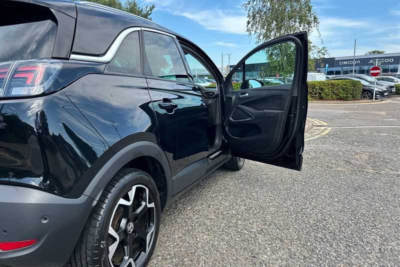Vauxhall Crossland Ultimate Blue #37