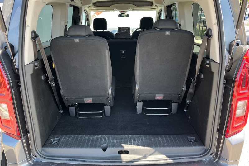 Vauxhall Combo Life 1.5L Elite Blue #36