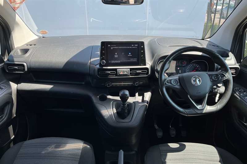 Vauxhall Combo Life 1.5L Elite Blue #13