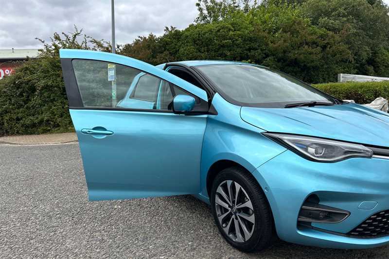 Renault Zoe 52Kwh Iconic Hatchback Black #38