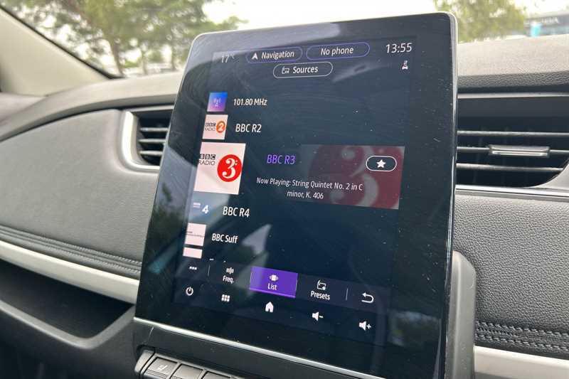 Renault Zoe 52Kwh Iconic Hatchback Black #17