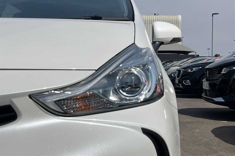 Toyota Prius+ Mpv Black #29