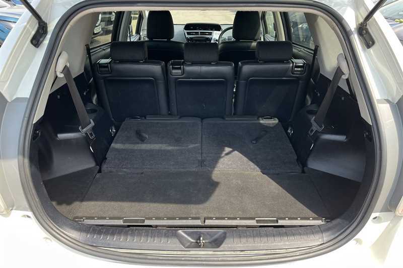 Toyota Prius+ Mpv Black #25